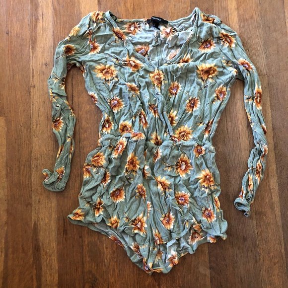 Forever 21 Dresses & Skirts - 🌈5/$25🌈Flower Romper